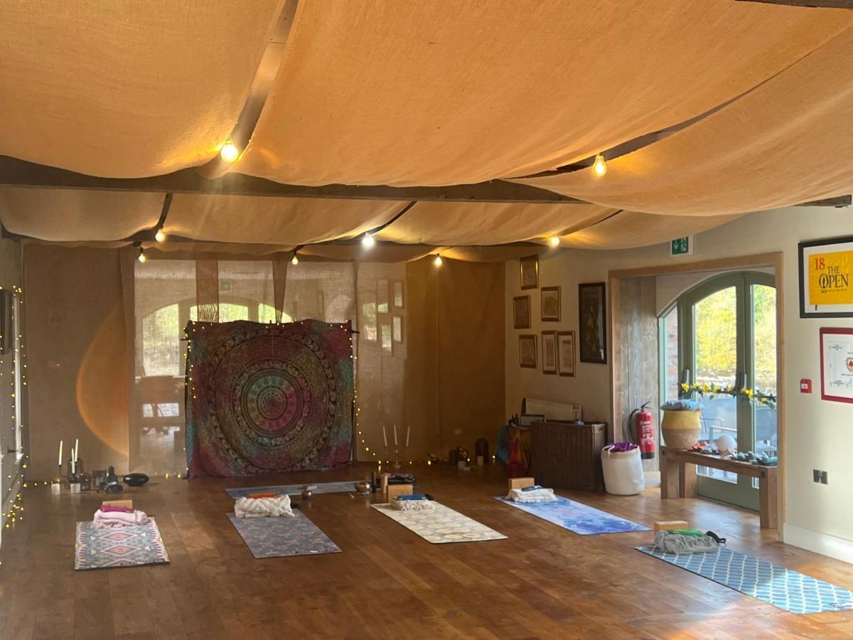 Vila The Old Flax Mill Yoga Retreat Coleraine Exteriér fotografie